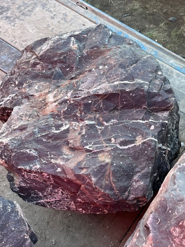 Камни для ландшафтного дизайна красно-фиолетовые 10-60 килограмм купить в Владимире