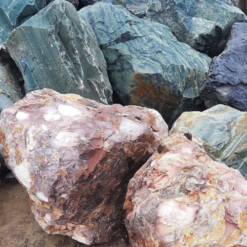 Ландшафтные глыбы красно-фиолетовые 200-1000 килограмм купить в Владимире