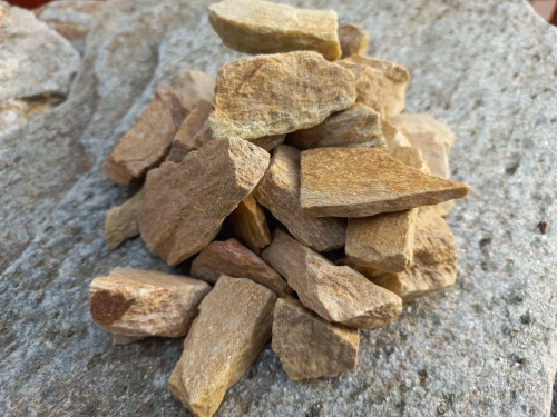Златолит жёлтый декоративная каменная крошка купить в Владимире