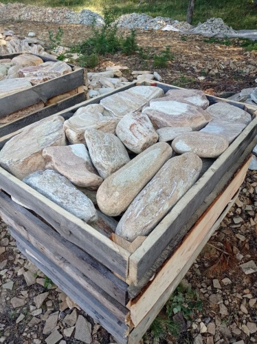 Златолит жёлтый, жёлто-зелёный глыбки и валуны для ланшафтного дизайна купить в Владимире