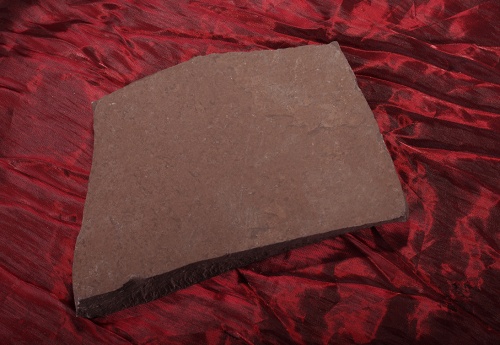 Плитняк лемезит бордовый для цоколя 1,5-2 см купить в Владимире