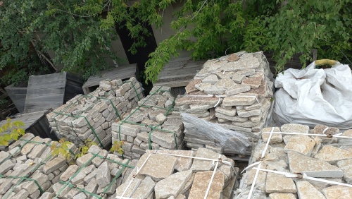 Гранитный плитняк галтованный для парковки купить в Владимире