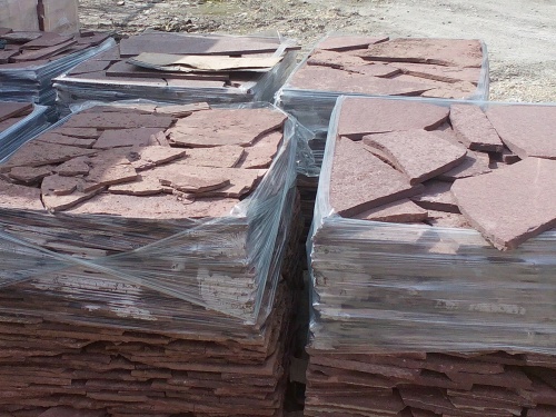 Плитняк лемезит бордовый для облицовки цоколя 20-25 мм  купить в Владимире