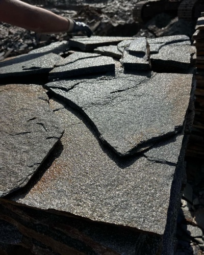 Плитняк златолит серебристый для фасада купить в Владимире