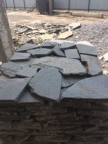 Златолит серебристый галтованный для лестниц купить в Владимире